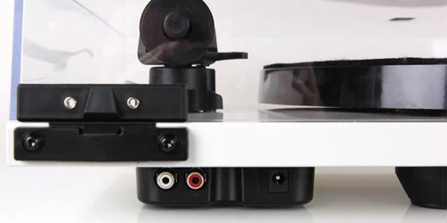 Platine vinyle manuelle Rega Planar 1 Plus + préampli phono intégré - Image 3